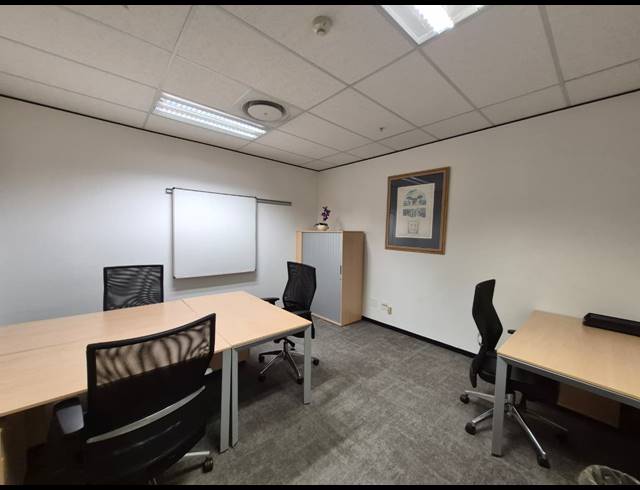 31M² OFFICE TO LET IN SANDTON CENTRAL